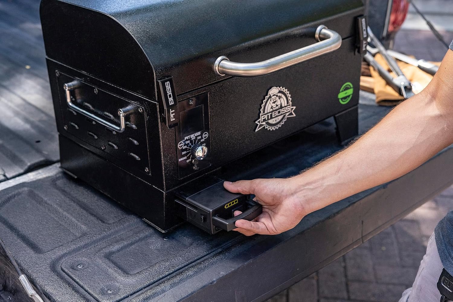 Pit Boss 150 Battery Powered Wood Pellet Grill & Smoker – 256 Sq In with Flame Broiler & 15-Hour Runtime – 10798 - Image 3